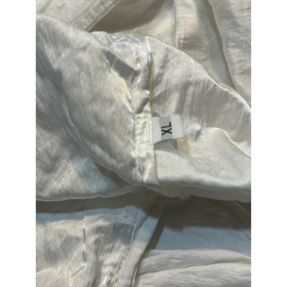 Vitamin Women's Wrinkled White Button-Up Shirt XL - Picture 5 of 5